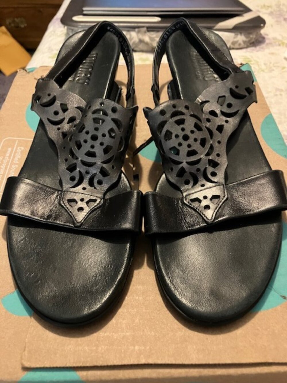 Munro Black Sandals with design cutouts size 8 Narrow